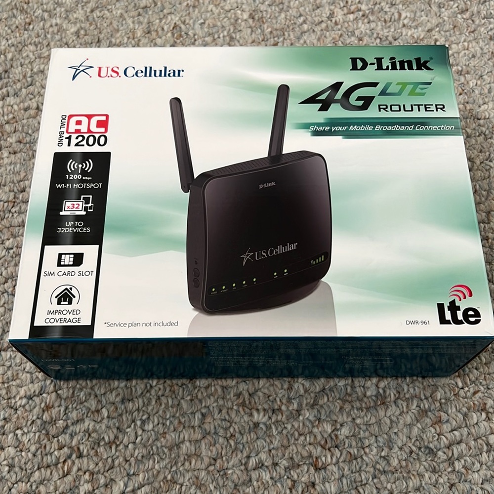 D-Link DWR-961 US Cellular 4G LTE Hi Speed Wireless Router (Open Box)